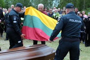 Po pareigūno nužudymo Mažeikių r. – pokyčiai Telšių apskrities vyriausiame policijos komisariate
