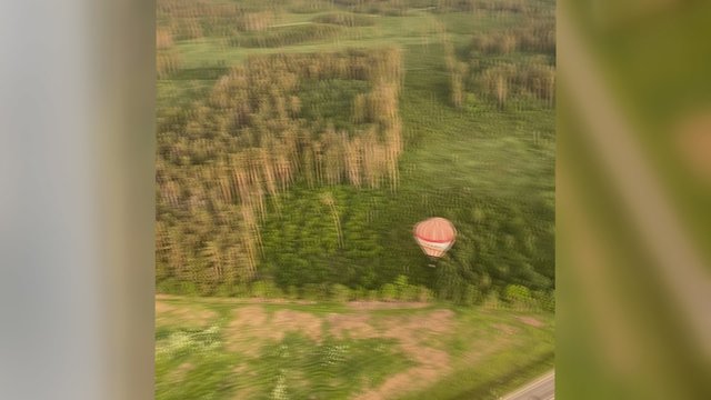Užfiksavo, kaip Vilniuje kilus audrai oro balionas rėžėsi į žemę