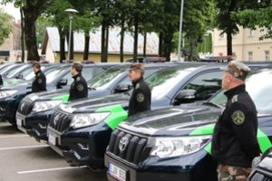 Pasieniečiai atnaujina visureigių parką: vieno automobilio kaina – 36 tūkst. eurų