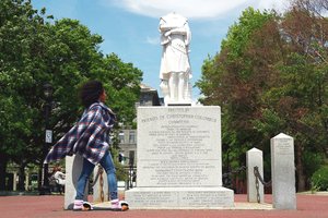 Prieš policijos smurtą protestavę asmenys dabar lieja tulžį dėl kolonializmo