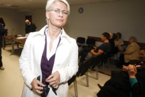 Neringai Venckienei – teismo malonė: nebereikės apykojės