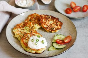 Sotūs, purūs ir labai gardūs cukinijų ir rikotos blyneliai