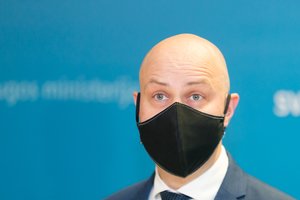 Pablogėjusius 2 rodiklius įvardijęs A. Veryga pranešė, ar po karantino atšaukimo reikės dėvėti kaukes
