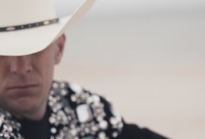 Saulius Prūsaitis pristato naują dainą ir vaizdo klipą: „Kartais turi išnykti“