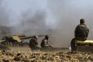 Ukrainą pasiekė karinės įrangos siunta iš JAV