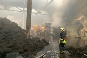 Tirs Alytaus ir kelių kitų miestų gyventojus, ar gaisras „Ekologistikoje“ pakenkė sveikatai