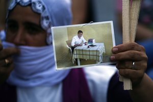 Turkijos Konstitucinis Teismas: kurdų lyderio kalinimu pažeidžiamos jo teisės