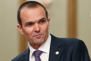 V. Putiną teismui apskundęs Čiuvašijos eksgubernatorius mirė nuo virusinės pneumonijos