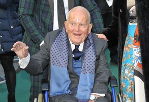 Mirė filmo „Žiedų valdovas“ žvaigždė Ianas Holmas