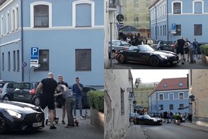 Šokiruojantis vaizdo įrašas iš Vilniaus senamiesčio: kabrioleto vairuotojas kumščiais auklėjo paspirtukininką