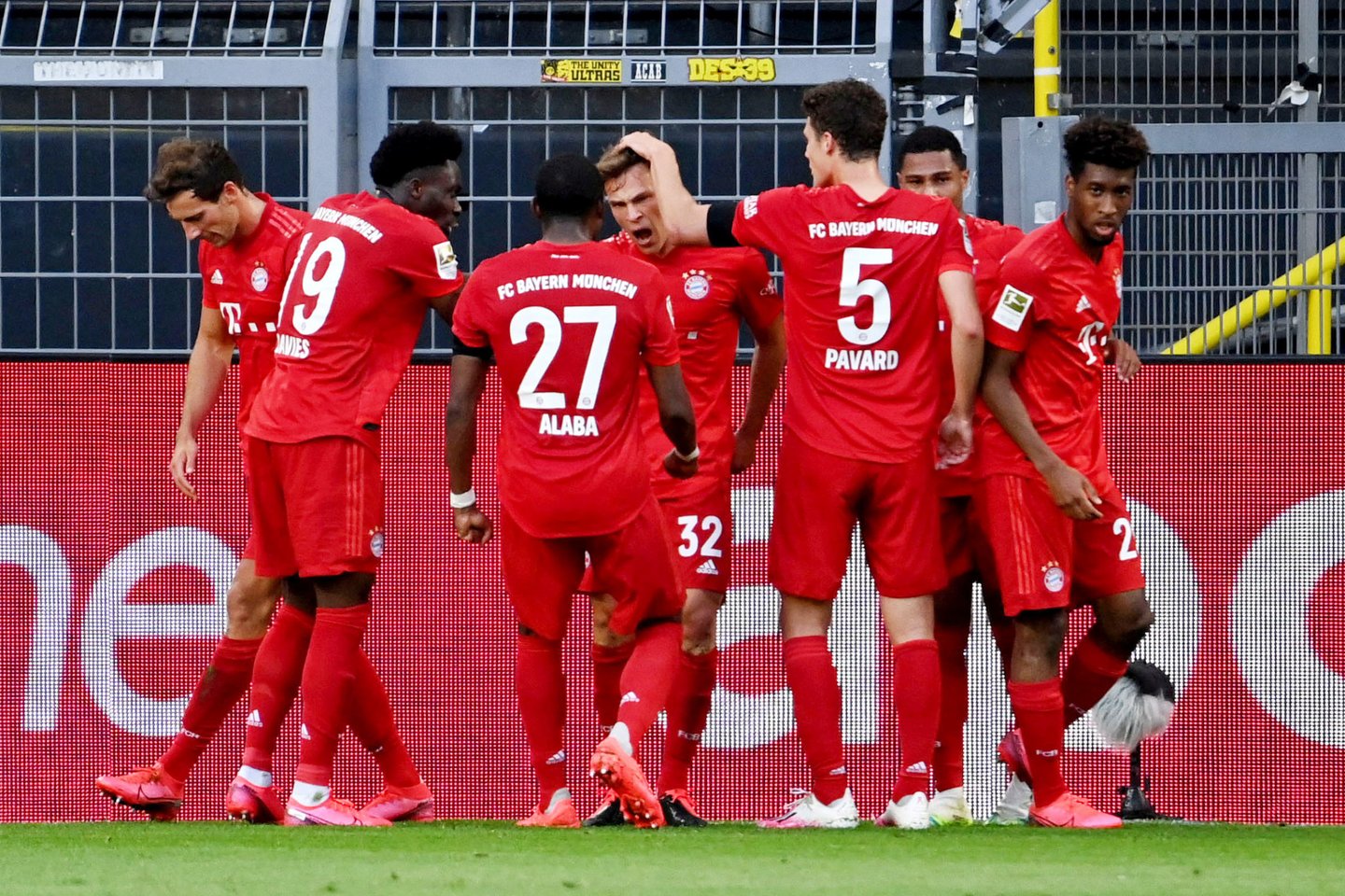 Tris įvarčius pirmajame kėlinyje mušęs „Bayern“ pasiekė lengvą pergalę.<br>Reuters/Scanpix nuotr.