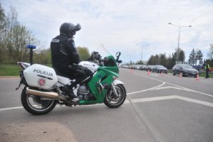 Šie metai – išskirtiniai: policija pateikė statistiką, kokių gudraujančių vairuotojų daugėja eisme