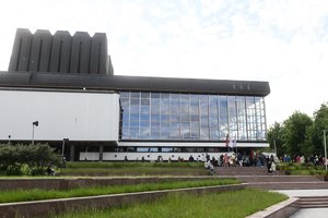 LNOBT strateginės kryptys – Lietuvos žvaigždės ir italų menininkai