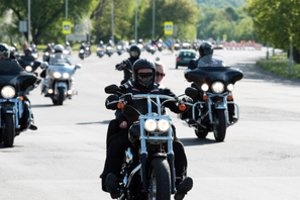 Neištvėrė motociklų riaumojimo didmiesčiuose: nuo triukšmo dreba langai, prižadina iš giliausio miego