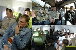 Nuobodžiaujantis Šaras ir pro langą žiūrintis K. Lavrinovičius: kaip pasikeitė krepšininkų kelionių įpročiai