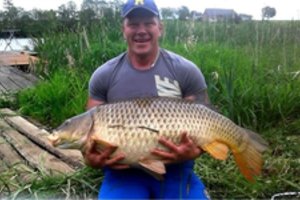 Monstrų medžiotoju vadinamas žvejys Kėdainių r. sugavo beveik 24 kilogramų laimikį