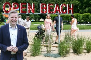 R. Šimašiui – aštri kritika ne tik dėl paplūdimio Lukiškių aikštėje: kaltina spjovus į lietuvių kalbą