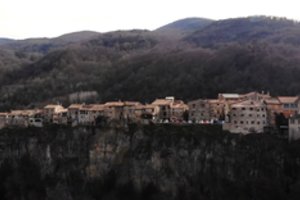 Miestelis su tūkstančiu gyventojų – unikalus, tačiau keliautojai ten patenka ne visi