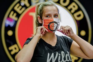 Nyderlandų sąlygos futbolui: jokių dainų ir skanduočių, po įvarčio „valio“ – tik labai tyliai