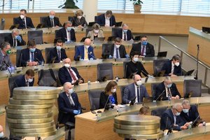 Seimas priėmė naują Lobistinės veiklos įstatymą: įtvirtintas kryžminis deklaravimas