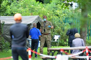 Jungtinė Karalystė svarsto išskirtinį žingsnį: dėl koronaviruso gali skelbti karantiną dideliame mieste