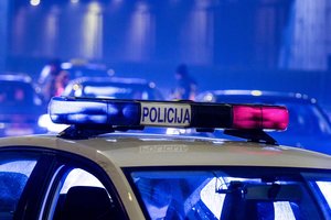 Naktį kelyje „Via Baltica“ krovininis automobilis partrenkė dviratininką, kuris ligoninėje mirė