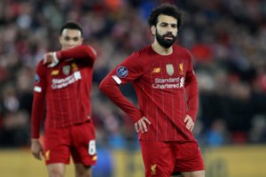 Pasaulio sporto savaitė. „Liverpool“ triumfas, kylantis „Real“ ir atšaukti maratonai