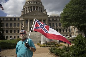 Misisipė nubalsavo už konfederatų simbolio pašalinimą iš valstijos vėliavos