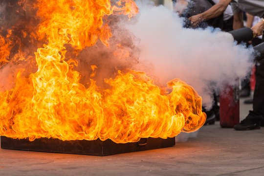 Afganistano turguje nugriaudėjus virtinei sprogimų žuvo 23 civiliai