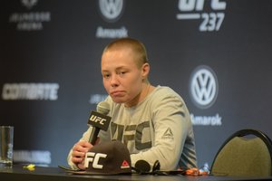 R. Namajunas – apie koronaviruso aukas artimoje aplinkoje: „Tai mane sukrėtė ir išgąsdino“