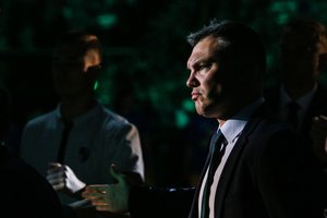 Istorijoje slypintys atsakymai apie sunkų Šaro sprendimą: „Jis nėra toks, kaip kiti žmonės“