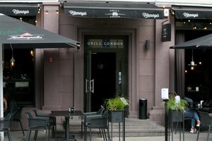 Mokesčių slėpimu įtariamus „Grill London“ ir „ESmotorsport“ vadovus teismas leido suimti