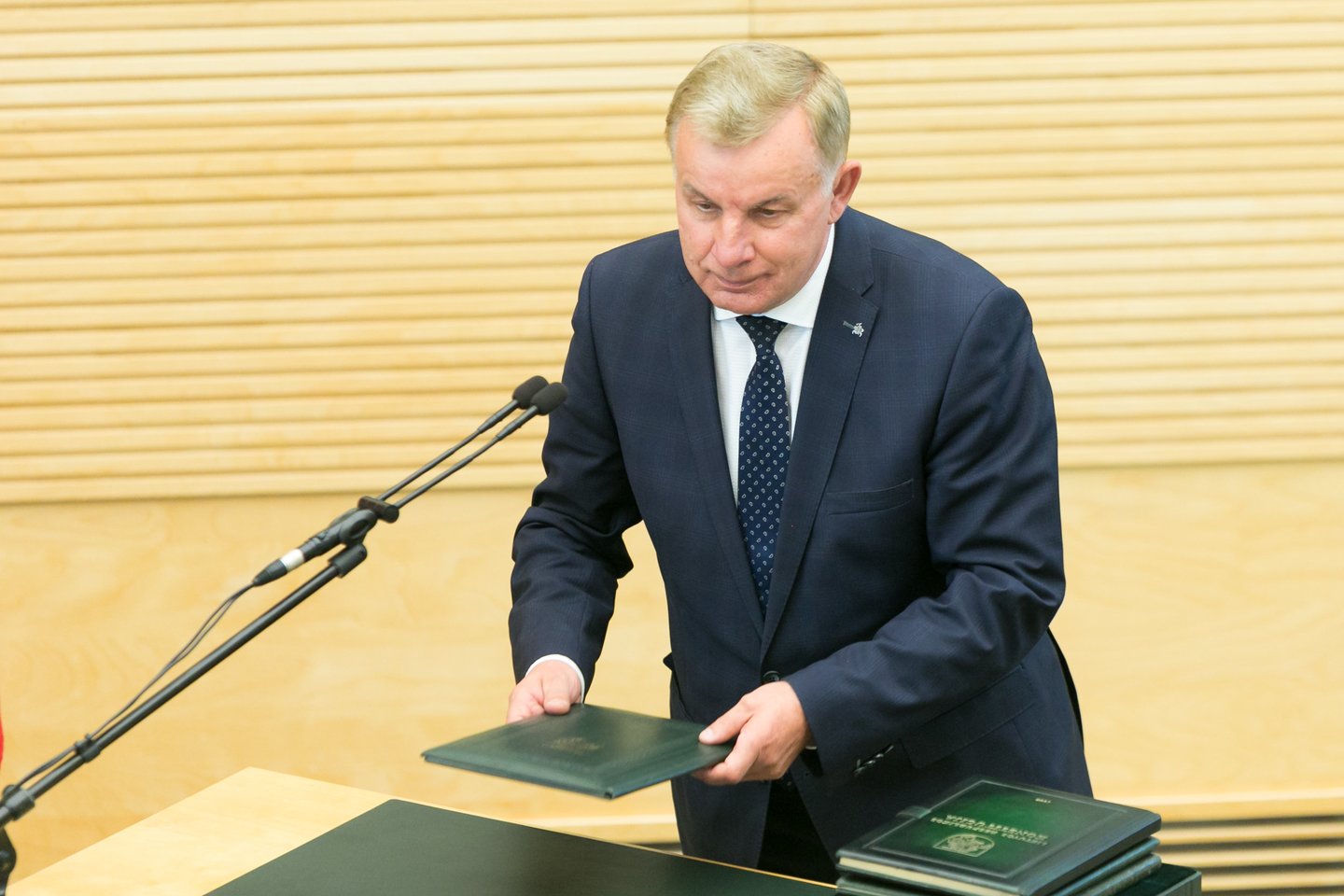 Šį antradienį Seime prisiekęs R.Sinkevičius trumpai pabus ministru.<br>T.Bauro nuotr.