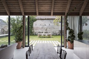 Moderniam 185 kv. m būstui šeima panaudojo seno namo statybinę medžiagą