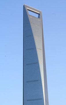 Šanchajaus tarptautinis finansų centras. 492 m aukščio, 101 aukšto, pastatytas 2008 m.<br>Ferox Seneca [Wikipedia] under license CC BY 3.0 / archdaily.com nuotr.