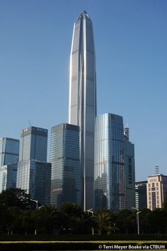 „Ping An International Finance Center“ – 599 m aukščio, 115 aukštų dangoraižis Kinijoje, pastatytas 2017 metais.<br>erri Meyer Boake [via CTBUH] / archdaily.com nuotr.