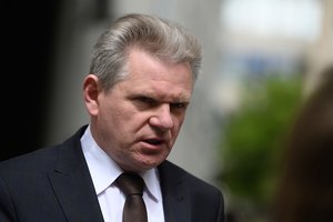 Susisiekimo ministerija siūlo kompensuoti išlaidas leidėjams ir už gegužę