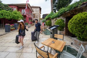 Turistinės kelionės į dalį Balkanų tampa rizikingomis arba keliančiomis sunkumų