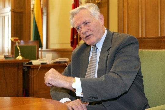 2004 m. Lietuvos Respublikos prezidento pareigas pradėjo eiti Valdas Adamkus.<br>P.Lileikio nuotr.