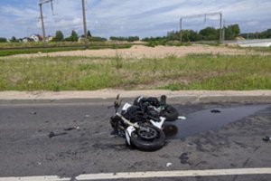 Susidūrimas Kaune: motociklas taranavo BMW