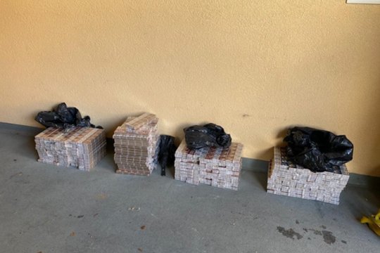 Kretingos r. į pasieniečių rankas įkliuvo palangiškis, gabenęs cigarečių kontrabandą