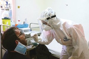 PSO: koronaviruso pandemija tebespartėja ir nėra pasiekusi piko