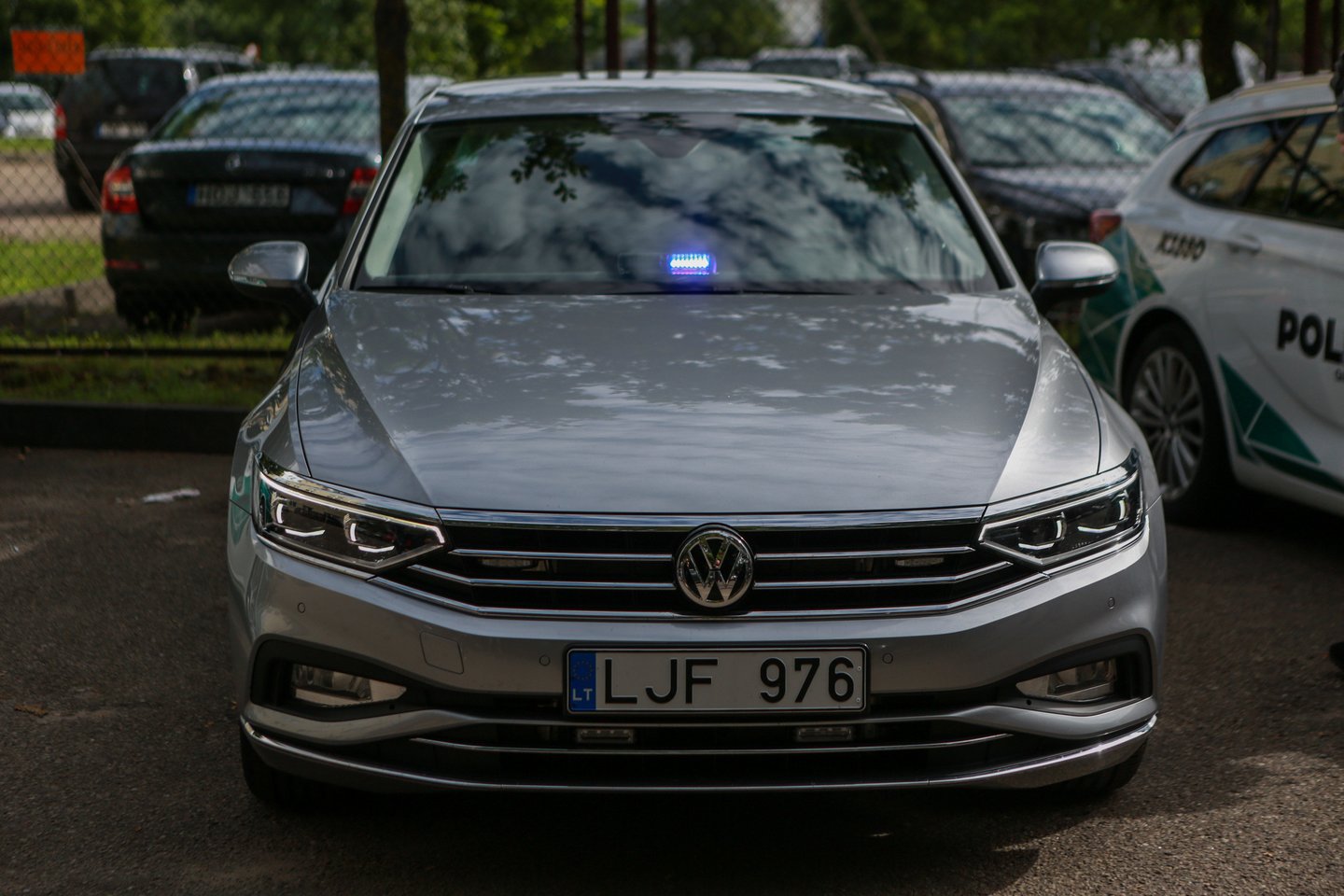  Kauno pareigūnų ginklų arsenalą papildė „Volkswagen Passat“.<br> G.Bitvinsko nuotr.