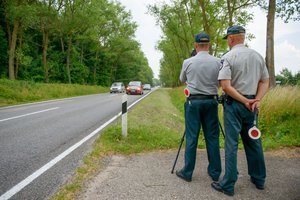 Atsakomybė už greičio viršijimą gali pasikeisti: siūlo bausti ne vairuotoją, o savininką