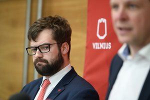 Vilniaus opozicija: valdantieji trukdo registruoti interpeliaciją P. Poderskiui