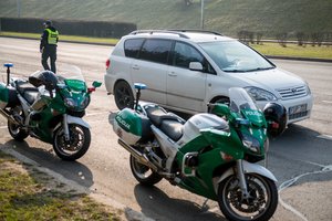 Išgirdo: po gyventojų skundų policija surengė krūvą reidų