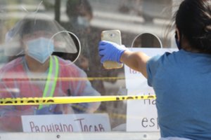 JAV nustatė dar 55 tūkst. koronaviruso atvejų: baiminamasi, kad realūs skaičiai – gerokai didesni