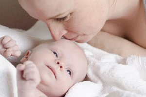 Informacija nėščiosioms: kokios procedūros gimdyvei taikomos gimdymo namuose