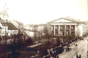 Prisiminimuose atgijusi Vilniaus praeitis – tarsi pro rakto skylutę