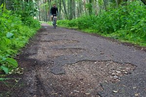 Pajūrio dviračių takas – Lietuvos gėda: dviratininkai bijo išbarstyti dantis